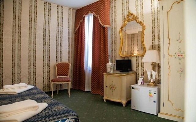 ホテル グラスポ デ ウーア