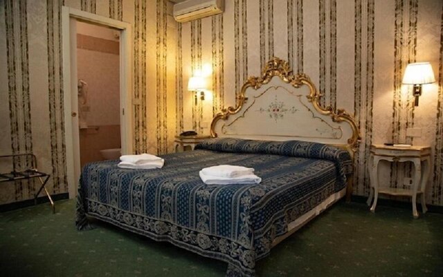 ホテル グラスポ デ ウーア