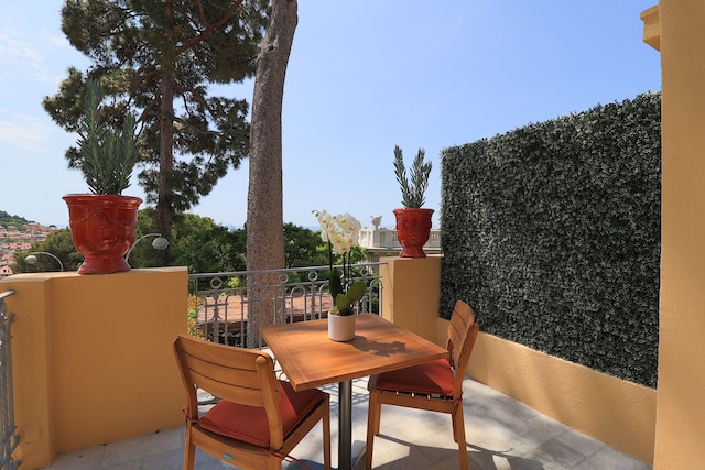 オテル デュ プティ パレ