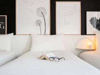 アイビス スタイル パリ ガール ドゥ レスト シャトー ランドン