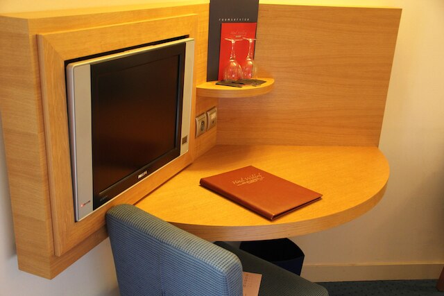 オテル ウエストサイド アルク ドゥ トリオンフ