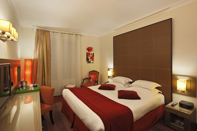 オテル ウエストサイド アルク ドゥ トリオンフ