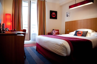 オテル ウエストサイド アルク ドゥ トリオンフ