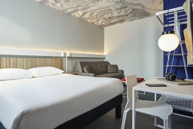 イビス パリ ナション ダブー