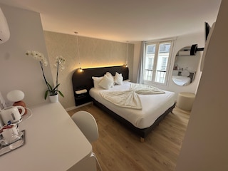 オペラ デューヴィル ホテル