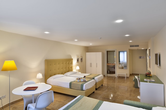 メルキュール ヴィラ ロマナッツィ カルドゥッチ バーリ