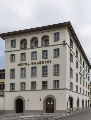 ホテル バレストリ