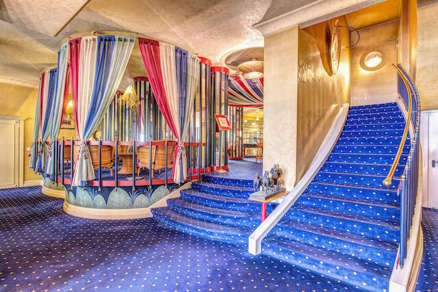 アウリーガ ホテル