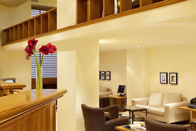 アキレアス ホテル