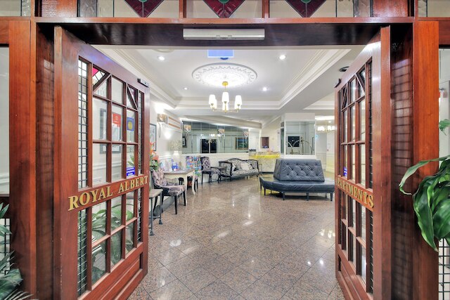 ロイヤル アルバート ホテル