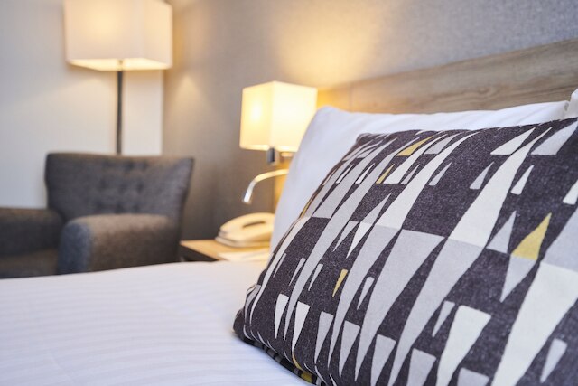 ホリデイ イン エルズミア ポート by IHG