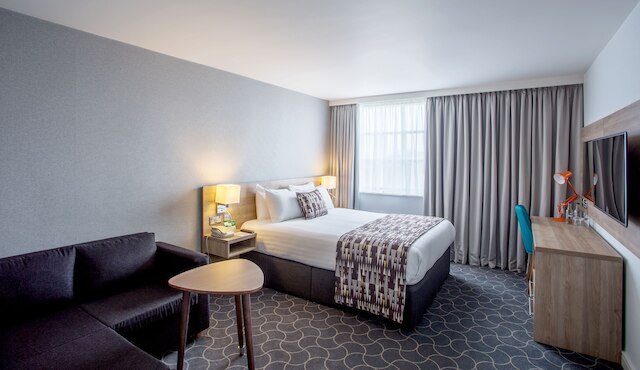 ホリデイ イン エルズミア ポート by IHG