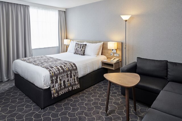 ホリデイ イン エルズミア ポート by IHG