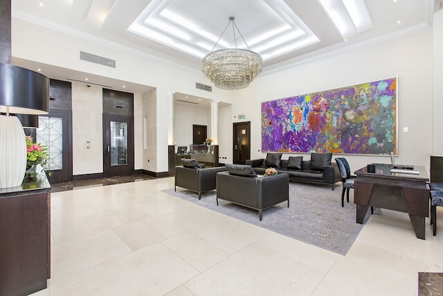 130 クイーンズ ゲート アパートメンツ