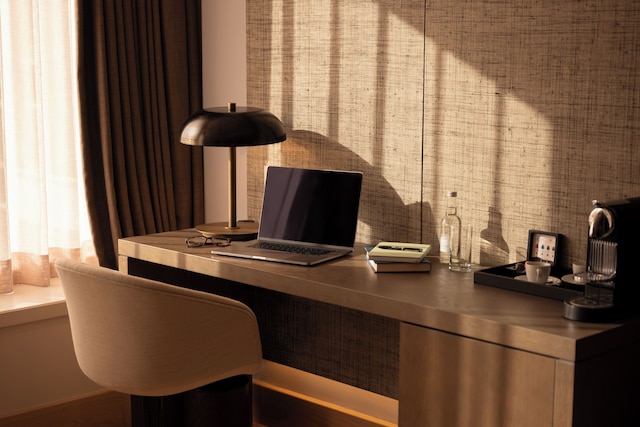 ロイヤル ガーデン ホテル (帝苑時尚旅)