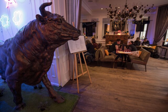 ジ エキシビショニスト ホテル