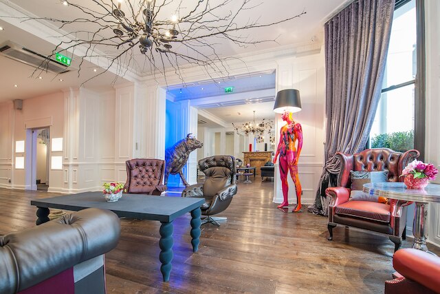 ジ エキシビショニスト ホテル