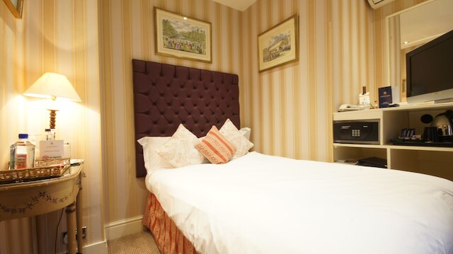 ザ レオナルド ホテル