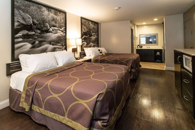 スーパー 8 バイ ウィンダム アナハイム / ディズニーランド ドライブ