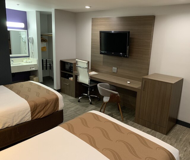 クオリティ イン ニア ハリウッド ウォーク オブ フェイム