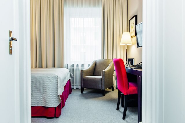 エリート シュタシュトエレット ルーレオ