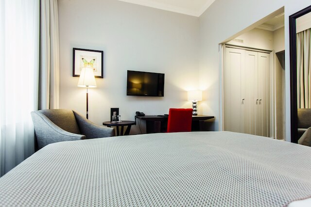 エリート シュタシュトエレット ルーレオ