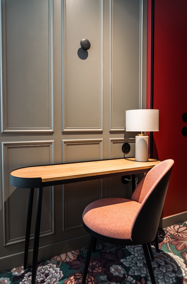 ラ・デパンダンス