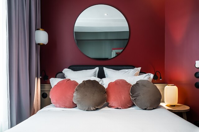 ラ・デパンダンス