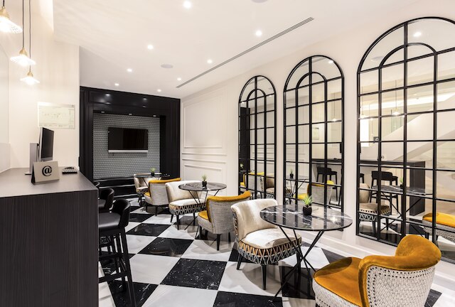 ユーロスターズ プエルタ レアルホテル