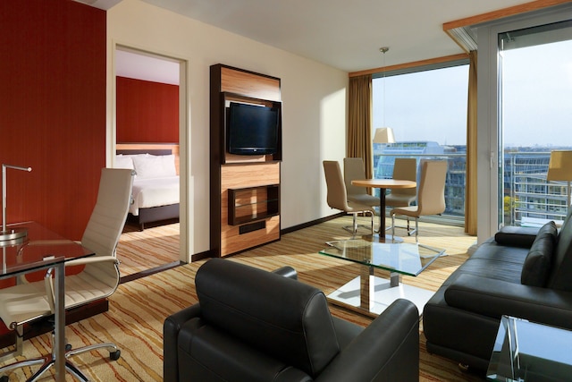 コートヤード バイ マリオット デュッセルドルフ ハーフェン