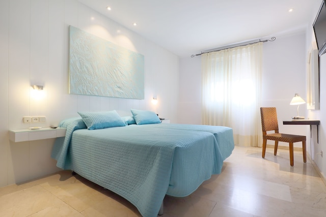 オアシス コルドバ ホテル