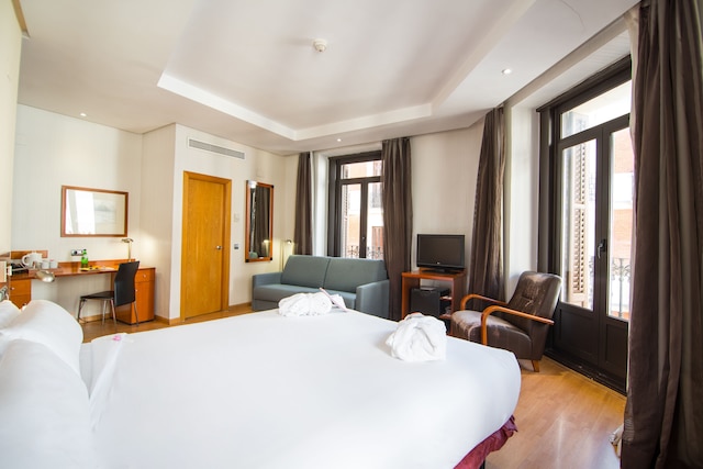 プチ パレス プレシアドス