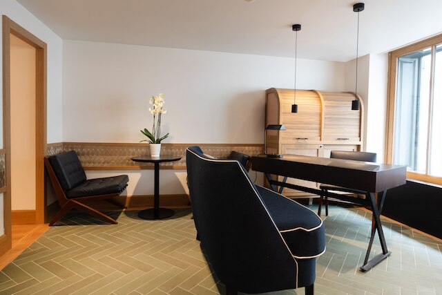 ホテル カリナ トゥール エッフェル