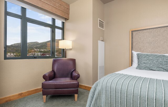 ザ スティームボート グランド