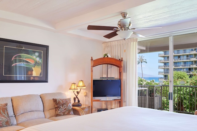 アストン アット ザ ホエラー オン カアナパリ ビーチ