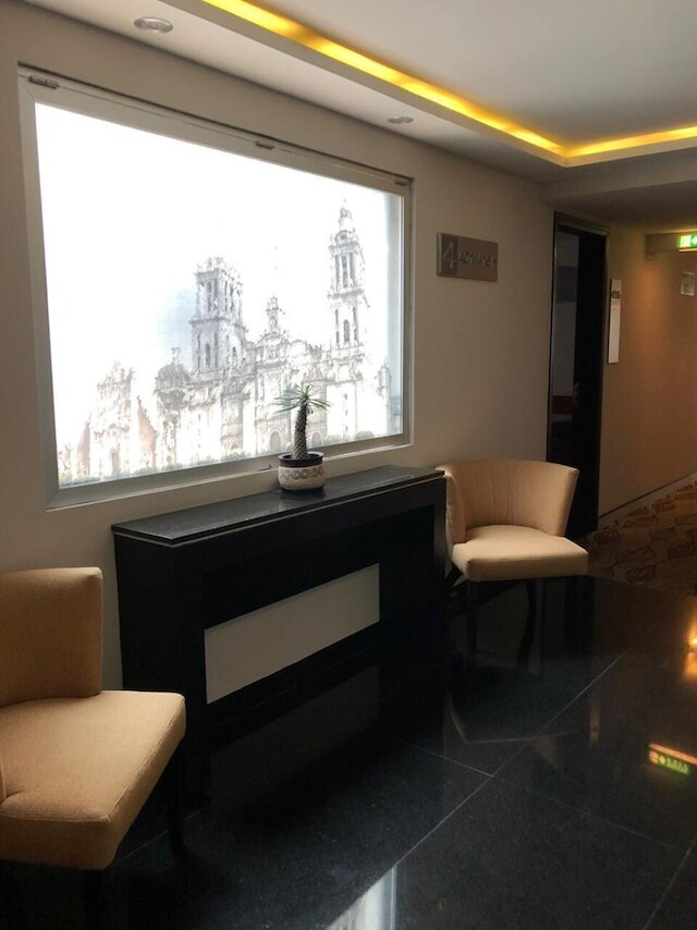 ホテル メトロポール