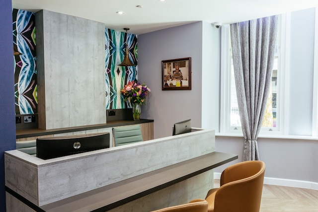 オリバー プラザ