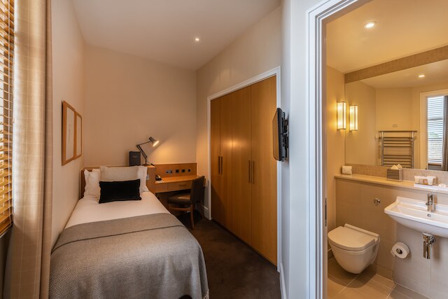 ザ レジデント ケンジントン