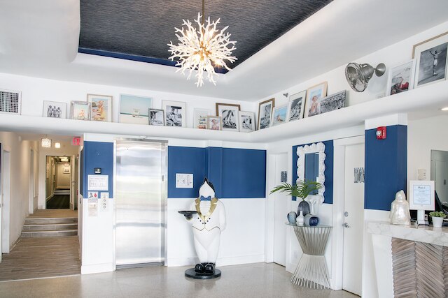 ザ ペンギン ホテル