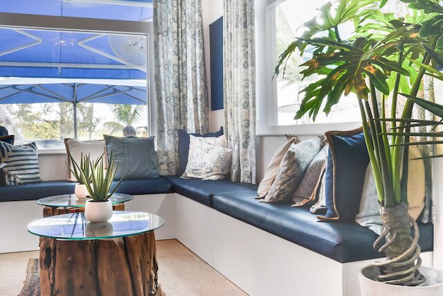 ザ ペンギン ホテル