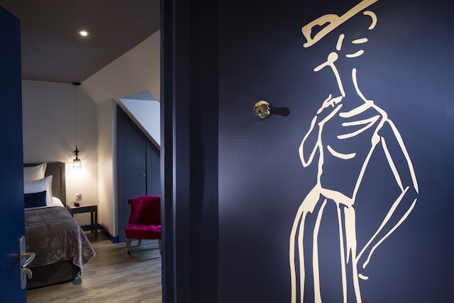 ホテル マドモアゼル