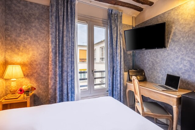 オテル ボードレール オペラ