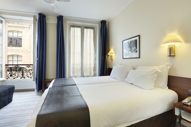 ホテル カレッジ ドゥ フランス