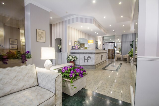 ホテル フローラ