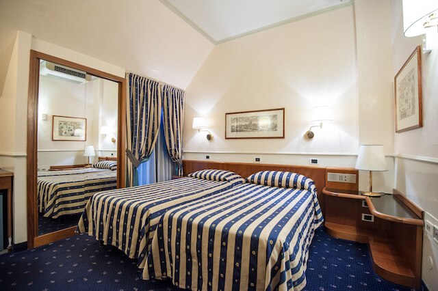 ホテル フローラ