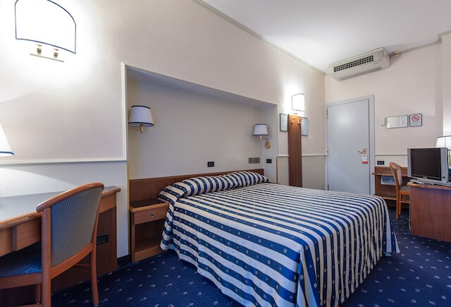 ホテル フローラ