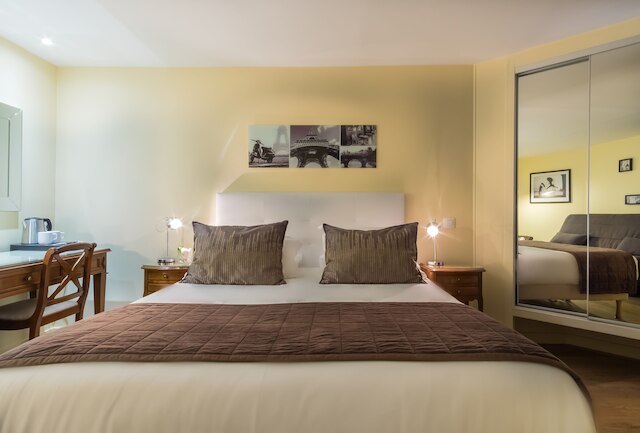 ホテル アルカディー モンパルナス