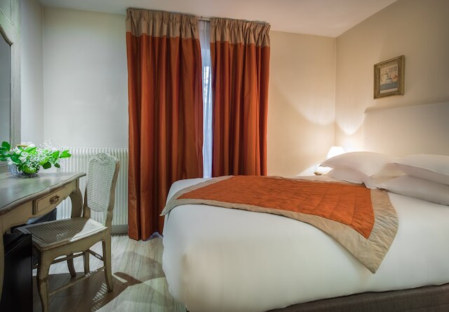 ホテル アルカディー モンパルナス