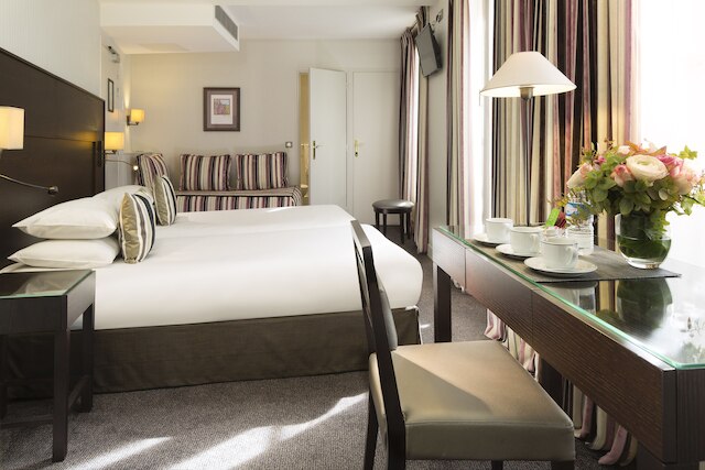 ホテル アルベール 1世 パリ ラファイエット