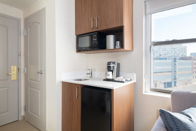 ホリデイ イン エクスプレス & スイーツ ボストン - ケンブリッジ by IHG